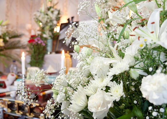 葬儀の花祭壇